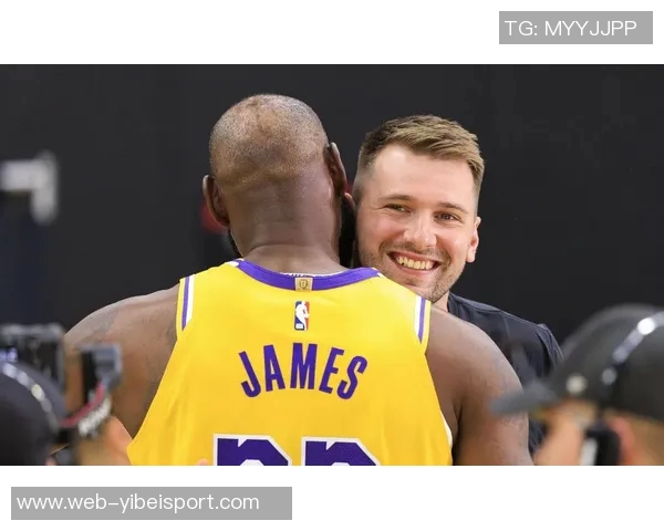 湖人击败快船东契奇展现无与伦比的统治力与领导能力 湖人击败快船东契奇展现无与伦比的统治力与领导能力