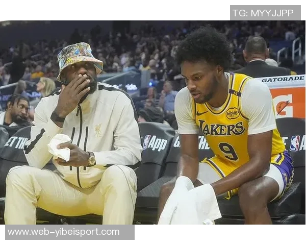 夸梅谈库里成长经历与训练态度布朗尼是否只沉迷游戏机成长