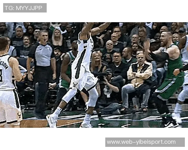 克莱赞弗拉格勇敢挑战字母哥展现无畏精神令人钦佩