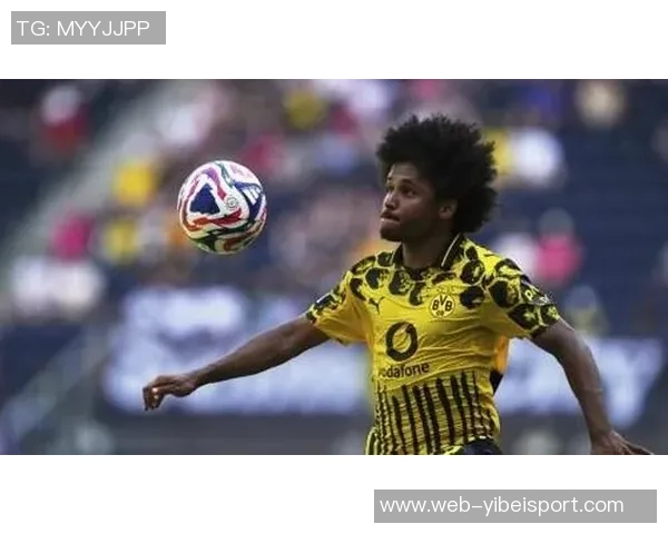 阿德耶米因不满换下遭多特处罚或将在明夏寻求转会离队